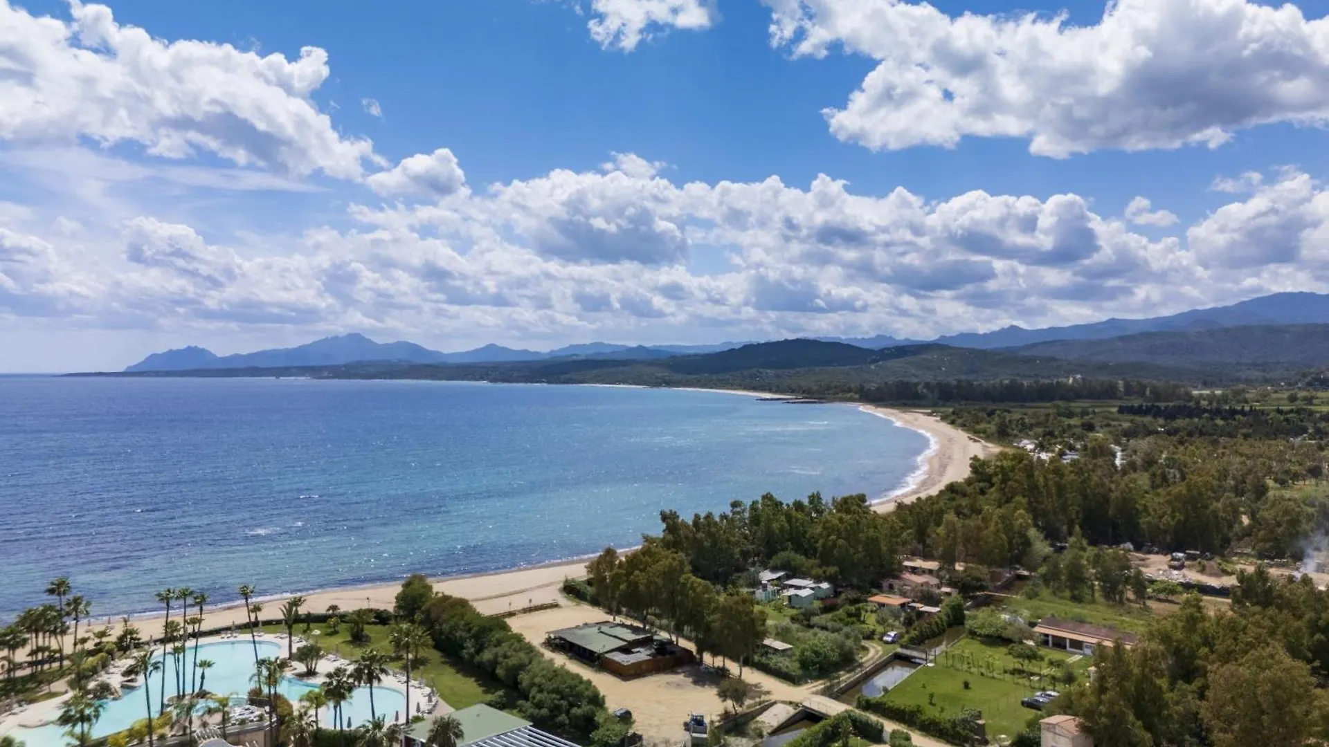 Casa Chiara Con Accesso Diretto Alla Spiaggia Àrbatax Apartmán