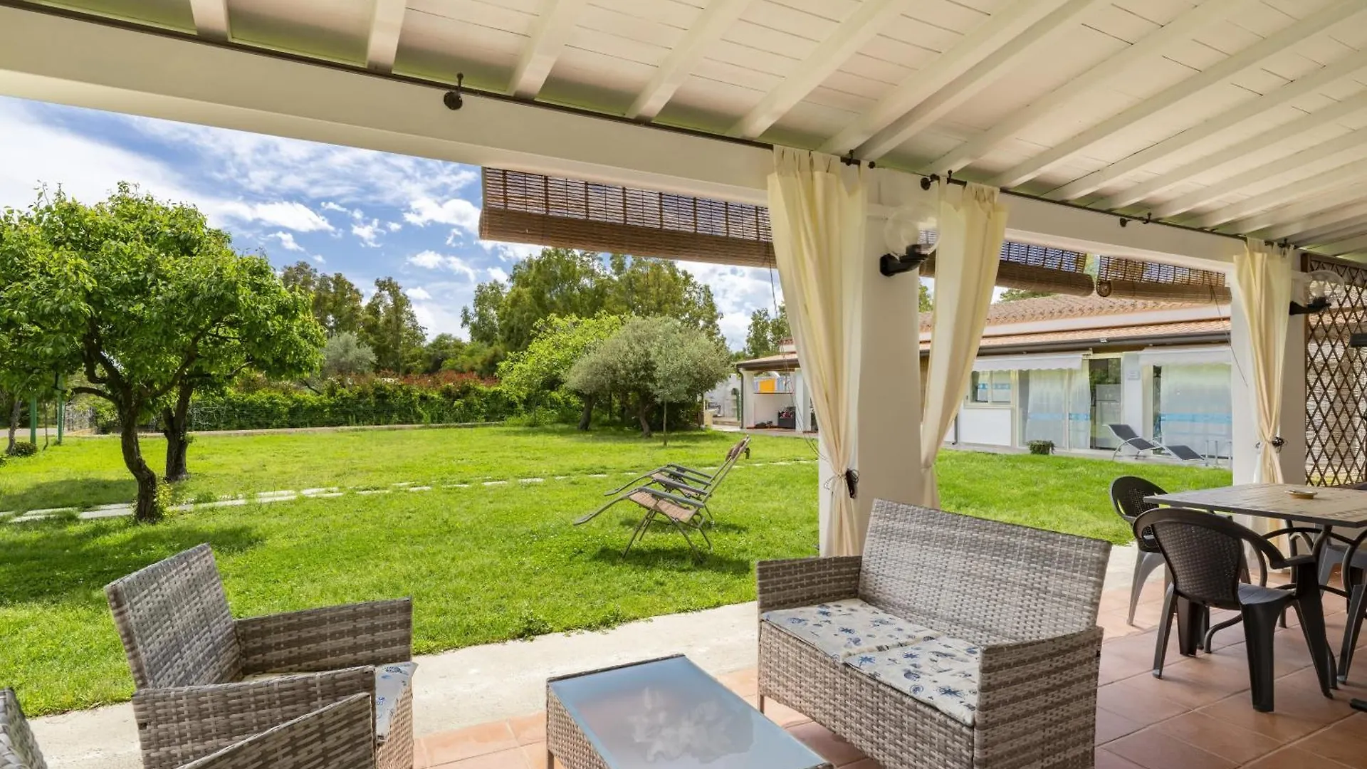 Casa Chiara Con Accesso Diretto Alla Spiaggia Àrbatax Itálie